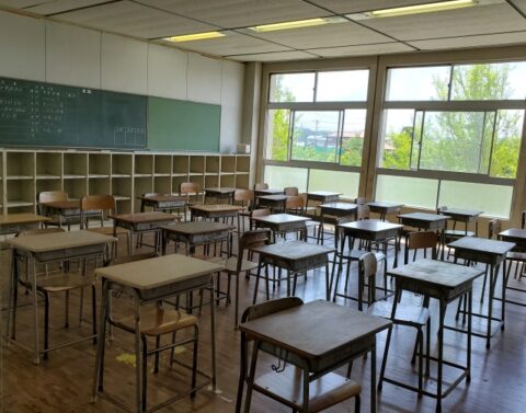 夏休みの学校　イメージ
